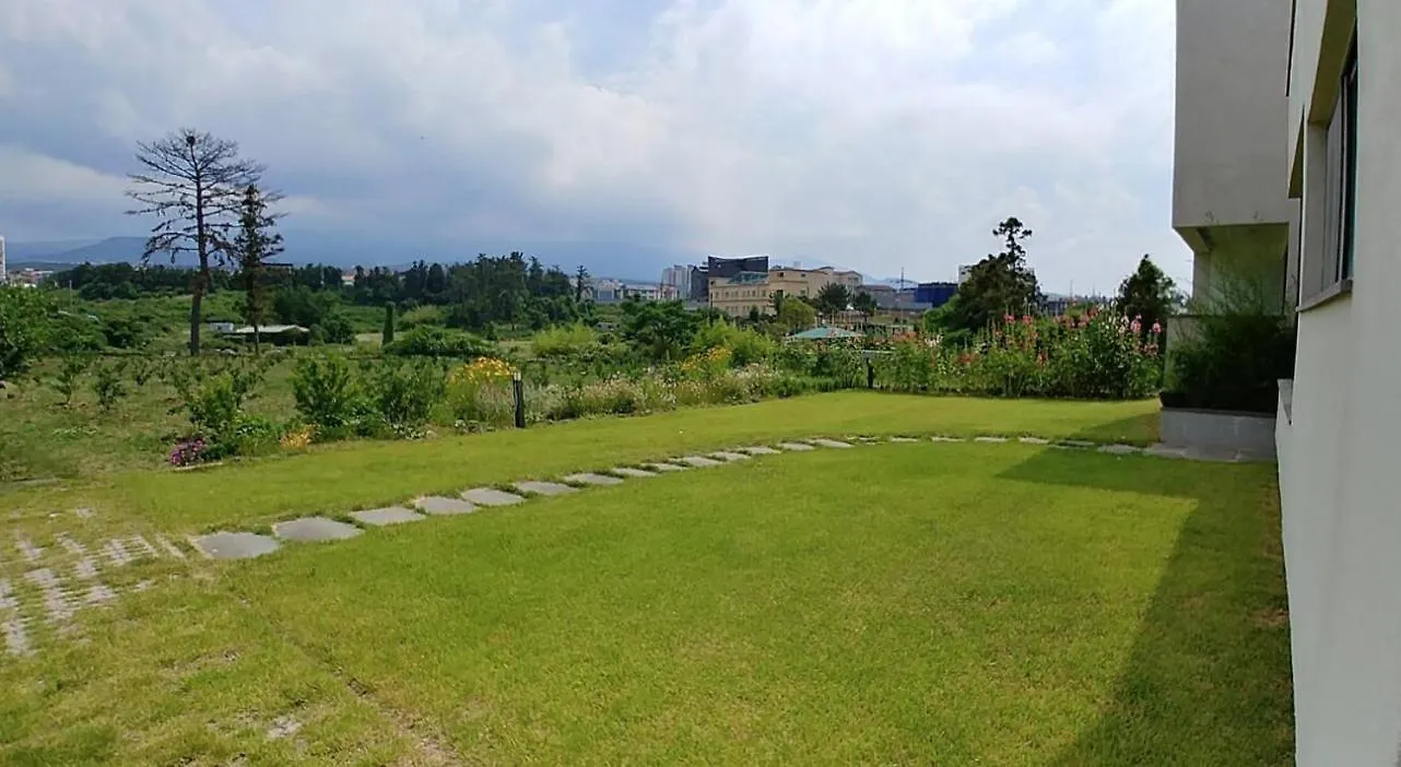 Ara Stay Pension Jeju 0*,  South Korea