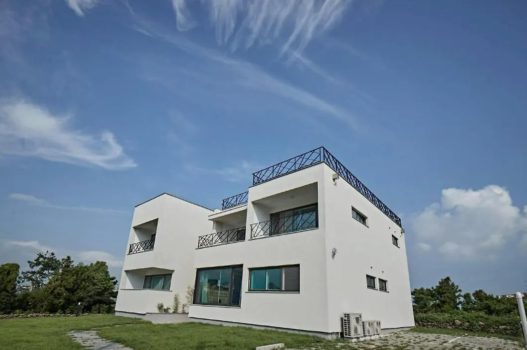 Ara Stay Pension Jeju